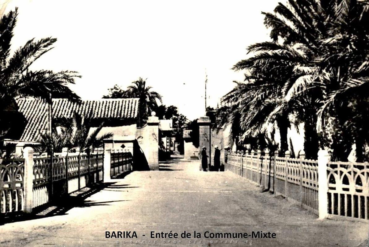 Barika - Entree de la Commune-Mixte.jpg